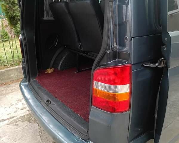 Серый Фольксваген Transporter, объемом двигателя 2.5 л и пробегом 357 тыс. км за 8200 $, фото 14 на Automoto.ua