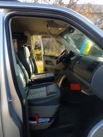 Серый Фольксваген Transporter, объемом двигателя 2.5 л и пробегом 400 тыс. км за 7700 $, фото 13 на Automoto.ua