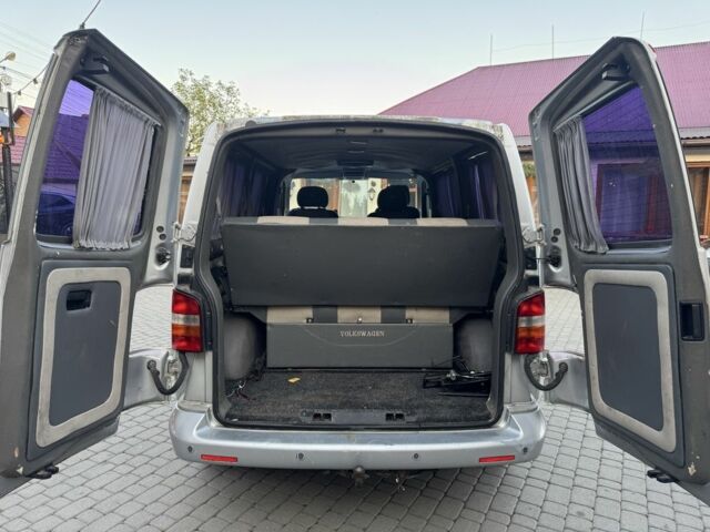 Серый Фольксваген Transporter, объемом двигателя 2.5 л и пробегом 266 тыс. км за 6999 $, фото 22 на Automoto.ua