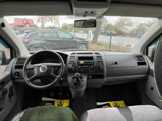 Сірий Фольксваген Transporter, об'ємом двигуна 1.9 л та пробігом 299 тис. км за 8900 $, фото 7 на Automoto.ua