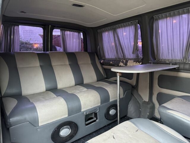 Серый Фольксваген Transporter, объемом двигателя 2.5 л и пробегом 266 тыс. км за 6999 $, фото 20 на Automoto.ua