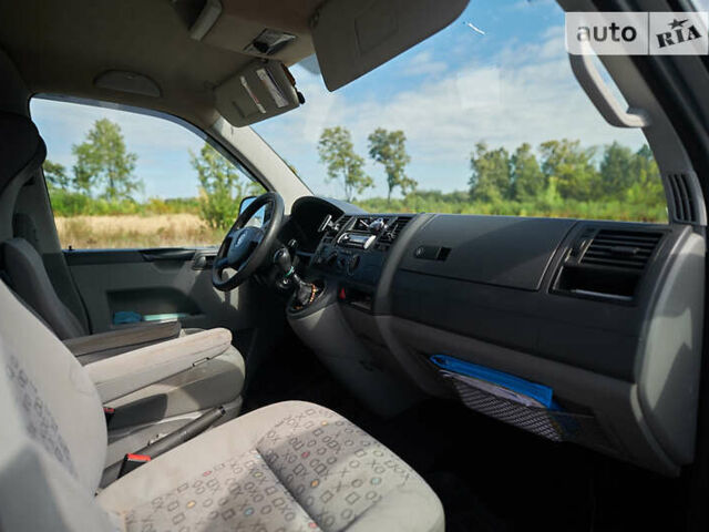 Серый Фольксваген Transporter, объемом двигателя 1.9 л и пробегом 302 тыс. км за 11000 $, фото 21 на Automoto.ua