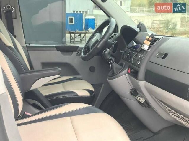 Серый Фольксваген Transporter, объемом двигателя 1.9 л и пробегом 240 тыс. км за 11300 $, фото 15 на Automoto.ua
