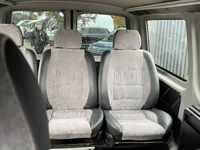 Сірий Фольксваген Transporter, об'ємом двигуна 1.9 л та пробігом 299 тис. км за 8900 $, фото 19 на Automoto.ua