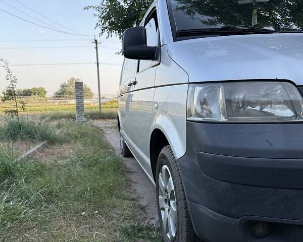 Сірий Фольксваген Transporter, об'ємом двигуна 2.46 л та пробігом 380 тис. км за 7000 $, фото 3 на Automoto.ua
