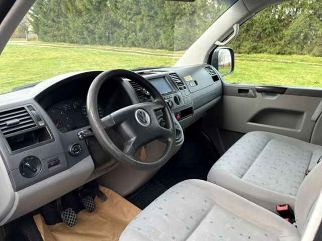 Серый Фольксваген Transporter, объемом двигателя 2.5 л и пробегом 238 тыс. км за 4500 $, фото 8 на Automoto.ua