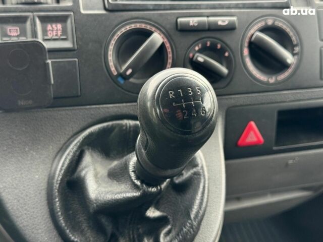 Серый Фольксваген Transporter, объемом двигателя 2.5 л и пробегом 346 тыс. км за 8190 $, фото 30 на Automoto.ua