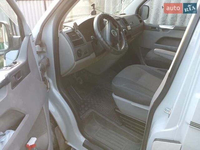 Серый Фольксваген Transporter, объемом двигателя 2.46 л и пробегом 384 тыс. км за 7000 $, фото 4 на Automoto.ua