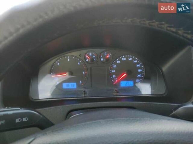 Сірий Фольксваген Transporter, об'ємом двигуна 2.5 л та пробігом 330 тис. км за 8450 $, фото 47 на Automoto.ua