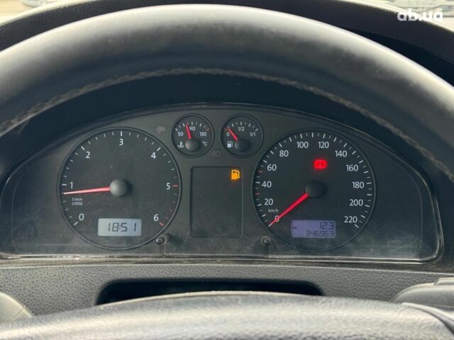 Серый Фольксваген Transporter, объемом двигателя 2.5 л и пробегом 346 тыс. км за 8190 $, фото 28 на Automoto.ua