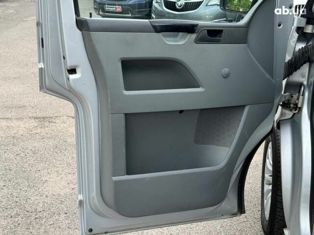 Серый Фольксваген Transporter, объемом двигателя 2.5 л и пробегом 346 тыс. км за 8190 $, фото 18 на Automoto.ua