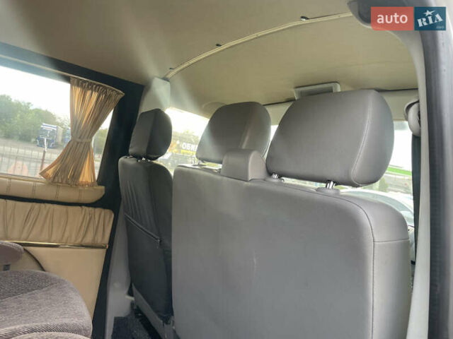 Серый Фольксваген Transporter, объемом двигателя 2.5 л и пробегом 374 тыс. км за 7900 $, фото 12 на Automoto.ua