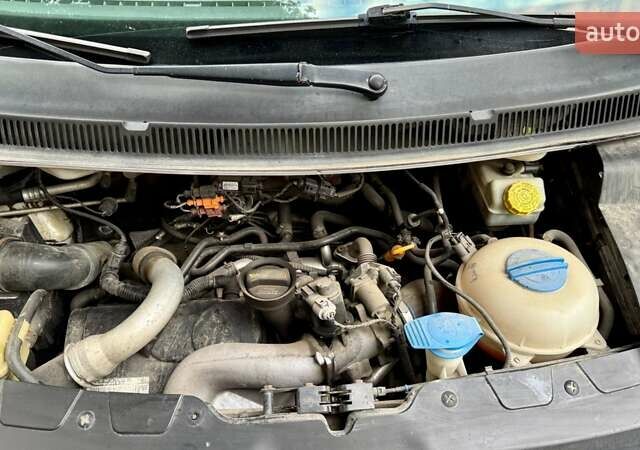 Сірий Фольксваген Transporter, об'ємом двигуна 2.5 л та пробігом 226 тис. км за 12000 $, фото 14 на Automoto.ua