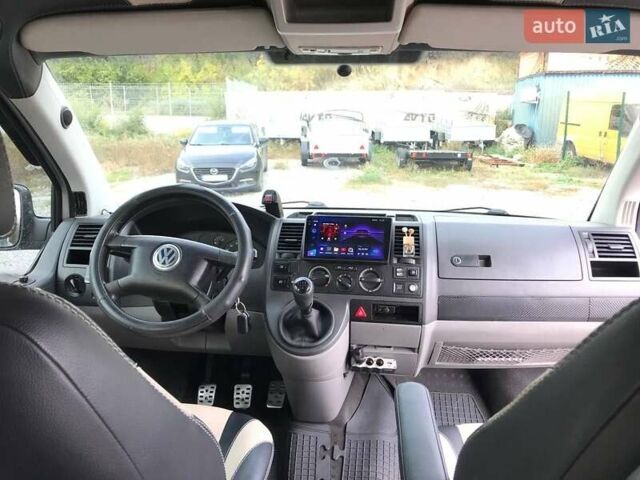 Серый Фольксваген Transporter, объемом двигателя 1.9 л и пробегом 240 тыс. км за 11300 $, фото 13 на Automoto.ua
