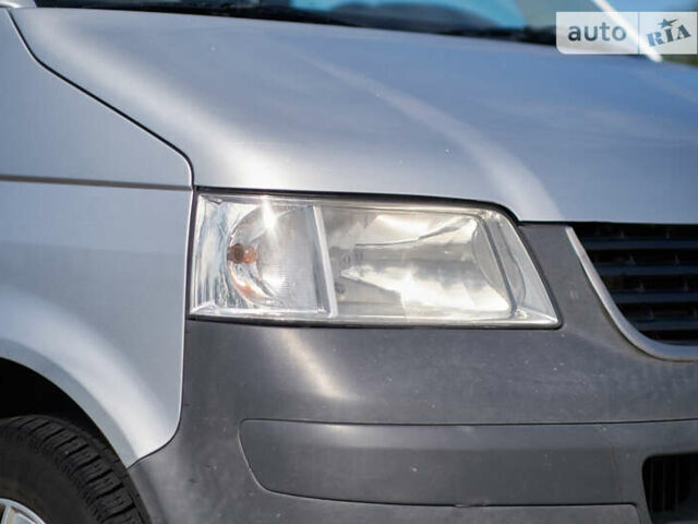 Серый Фольксваген Transporter, объемом двигателя 1.9 л и пробегом 302 тыс. км за 11000 $, фото 5 на Automoto.ua