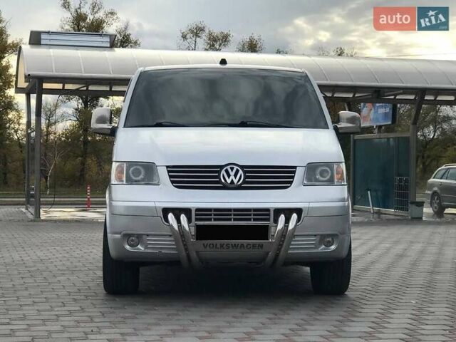 Серый Фольксваген Transporter, объемом двигателя 1.9 л и пробегом 240 тыс. км за 11300 $, фото 2 на Automoto.ua