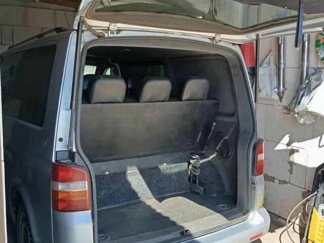 Серый Фольксваген Transporter, объемом двигателя 0 л и пробегом 350 тыс. км за 7000 $, фото 3 на Automoto.ua