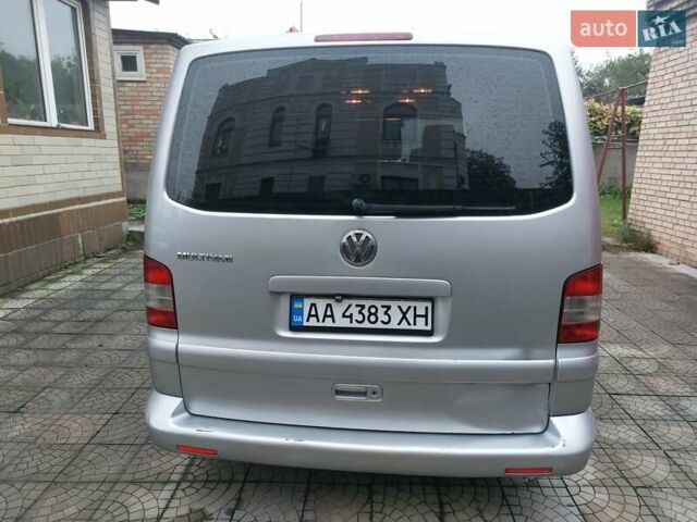 Серый Фольксваген Transporter, объемом двигателя 2.5 л и пробегом 227 тыс. км за 11700 $, фото 2 на Automoto.ua