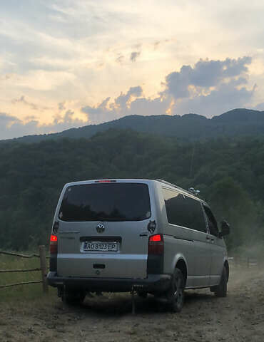 Сірий Фольксваген Transporter, об'ємом двигуна 1.9 л та пробігом 300 тис. км за 10000 $, фото 4 на Automoto.ua