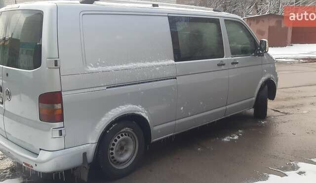 Серый Фольксваген Transporter, объемом двигателя 2.5 л и пробегом 350 тыс. км за 8500 $, фото 3 на Automoto.ua