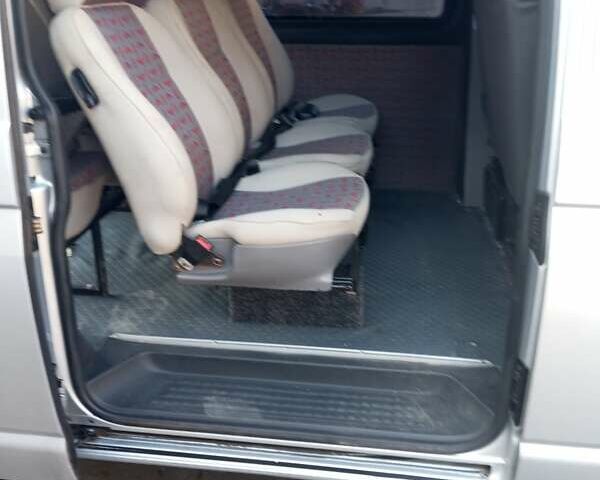 Серый Фольксваген Transporter, объемом двигателя 1.9 л и пробегом 341 тыс. км за 12000 $, фото 5 на Automoto.ua