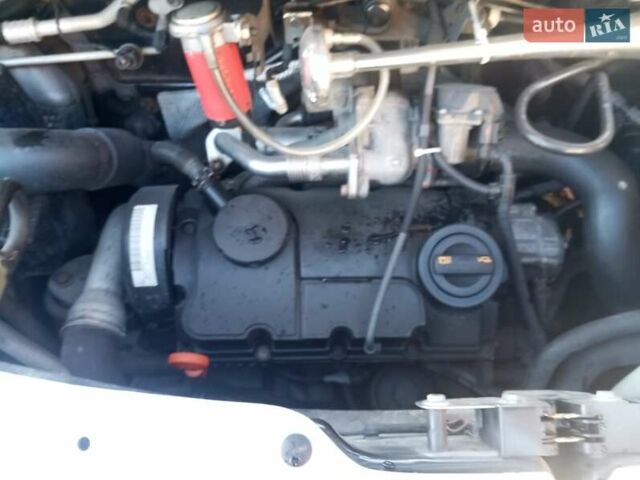 Серый Фольксваген Transporter, объемом двигателя 1.9 л и пробегом 341 тыс. км за 12000 $, фото 13 на Automoto.ua