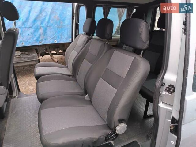 Серый Фольксваген Transporter, объемом двигателя 1.9 л и пробегом 300 тыс. км за 10000 $, фото 7 на Automoto.ua