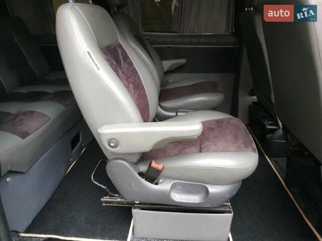 Сірий Фольксваген Transporter, об'ємом двигуна 1.9 л та пробігом 440 тис. км за 9700 $, фото 23 на Automoto.ua