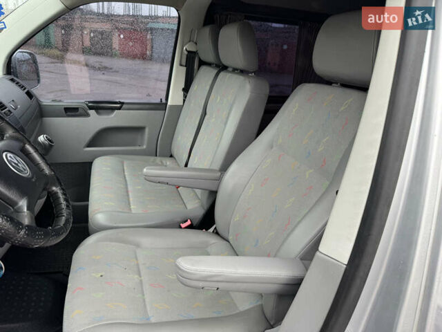 Серый Фольксваген Transporter, объемом двигателя 2.5 л и пробегом 267 тыс. км за 10650 $, фото 23 на Automoto.ua