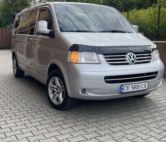 Серый Фольксваген Transporter, объемом двигателя 2.5 л и пробегом 376 тыс. км за 9000 $, фото 1 на Automoto.ua