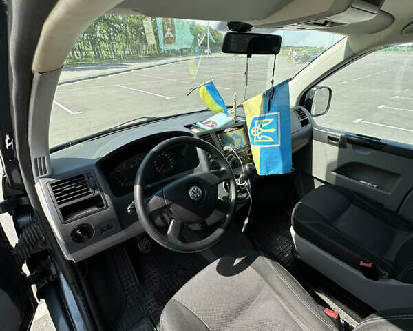 Серый Фольксваген Transporter, объемом двигателя 2.4 л и пробегом 375 тыс. км за 11999 $, фото 22 на Automoto.ua