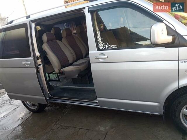 Серый Фольксваген Transporter, объемом двигателя 1.9 л и пробегом 341 тыс. км за 12000 $, фото 3 на Automoto.ua