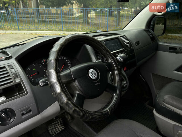 Серый Фольксваген Transporter, объемом двигателя 2.46 л и пробегом 300 тыс. км за 10799 $, фото 7 на Automoto.ua