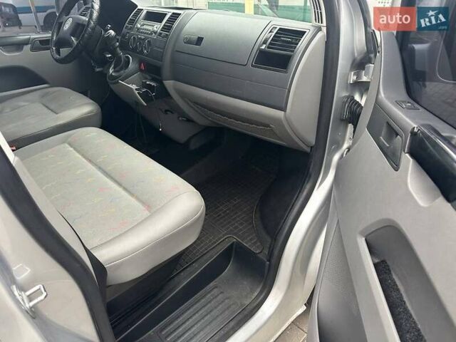 Сірий Фольксваген Transporter, об'ємом двигуна 0 л та пробігом 313 тис. км за 14100 $, фото 9 на Automoto.ua