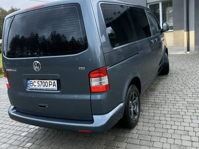 Серый Фольксваген Transporter, объемом двигателя 1.9 л и пробегом 380 тыс. км за 10500 $, фото 5 на Automoto.ua