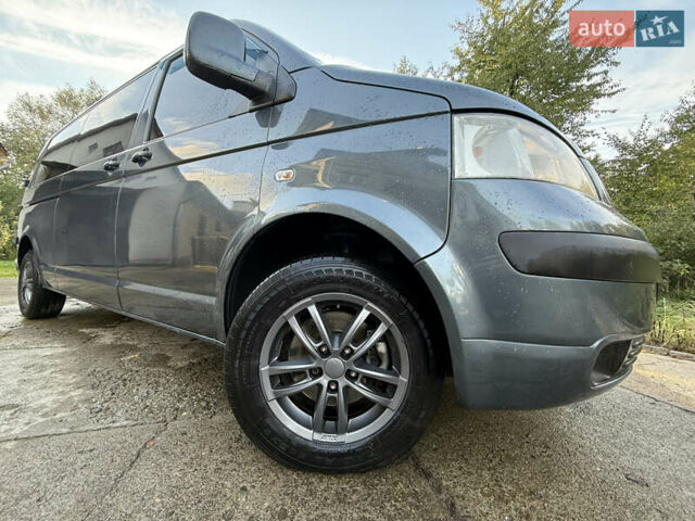 Серый Фольксваген Transporter, объемом двигателя 2.46 л и пробегом 530 тыс. км за 9200 $, фото 4 на Automoto.ua