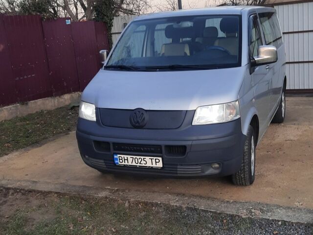 Серый Фольксваген Transporter, объемом двигателя 1.9 л и пробегом 360 тыс. км за 9300 $, фото 1 на Automoto.ua
