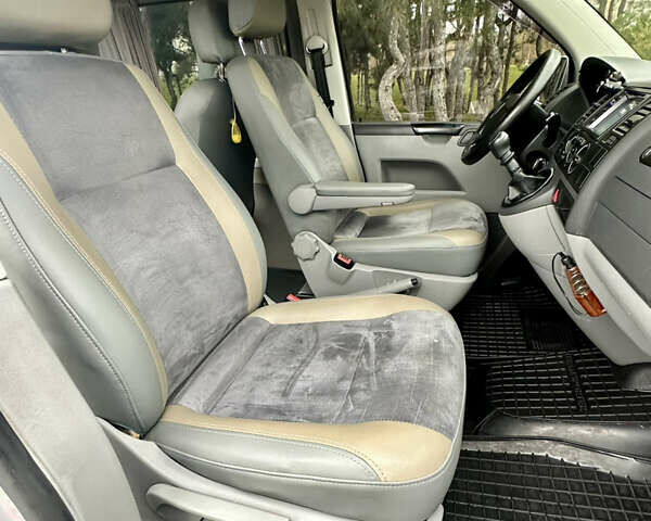 Сірий Фольксваген Transporter, об'ємом двигуна 1.9 л та пробігом 401 тис. км за 9000 $, фото 8 на Automoto.ua