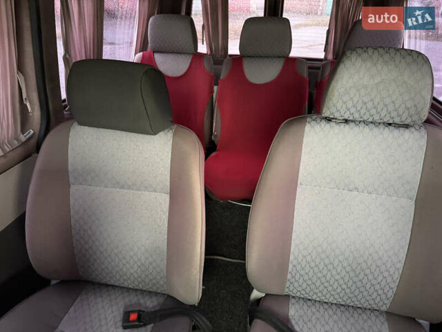 Серый Фольксваген Transporter, объемом двигателя 2.5 л и пробегом 267 тыс. км за 10650 $, фото 26 на Automoto.ua