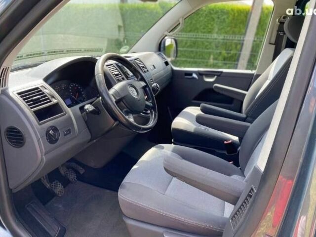 Серый Фольксваген Transporter, объемом двигателя 0 л и пробегом 200 тыс. км за 3000 $, фото 2 на Automoto.ua