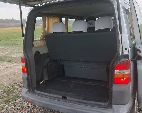 Серый Фольксваген Transporter, объемом двигателя 1.9 л и пробегом 380 тыс. км за 8900 $, фото 4 на Automoto.ua