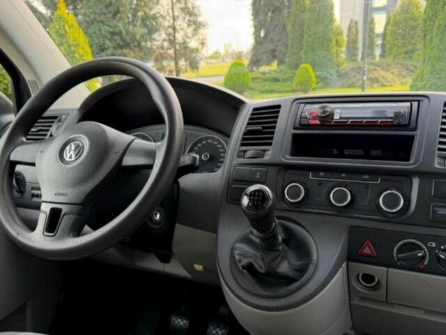 Серый Фольксваген Transporter, объемом двигателя 0 л и пробегом 217 тыс. км за 4900 $, фото 4 на Automoto.ua