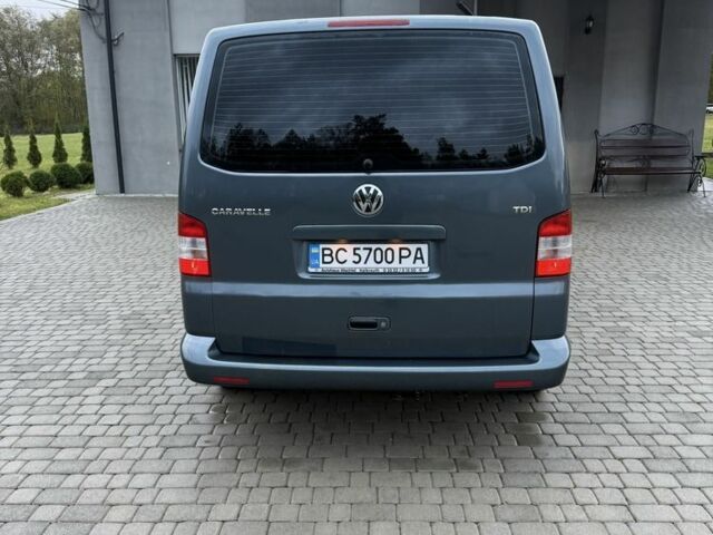 Серый Фольксваген Transporter, объемом двигателя 1.9 л и пробегом 380 тыс. км за 10500 $, фото 4 на Automoto.ua