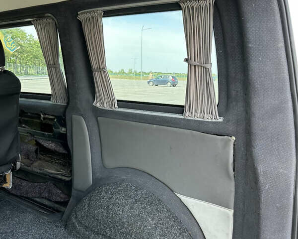 Серый Фольксваген Transporter, объемом двигателя 2.4 л и пробегом 375 тыс. км за 11999 $, фото 17 на Automoto.ua