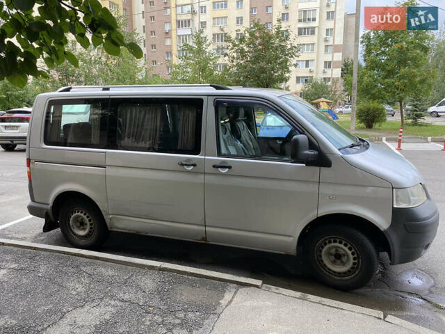 Сірий Фольксваген Transporter, об'ємом двигуна 1.9 л та пробігом 320 тис. км за 12000 $, фото 1 на Automoto.ua