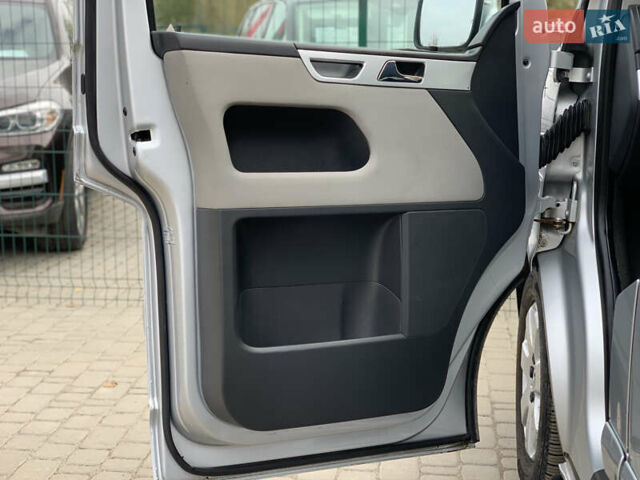 Серый Фольксваген Transporter, объемом двигателя 2.5 л и пробегом 352 тыс. км за 14455 $, фото 22 на Automoto.ua