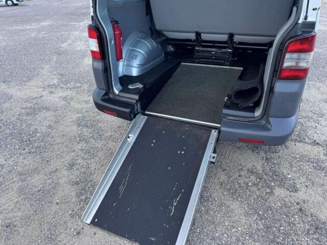 Сірий Фольксваген Transporter, об'ємом двигуна 1.9 л та пробігом 240 тис. км за 8200 $, фото 9 на Automoto.ua