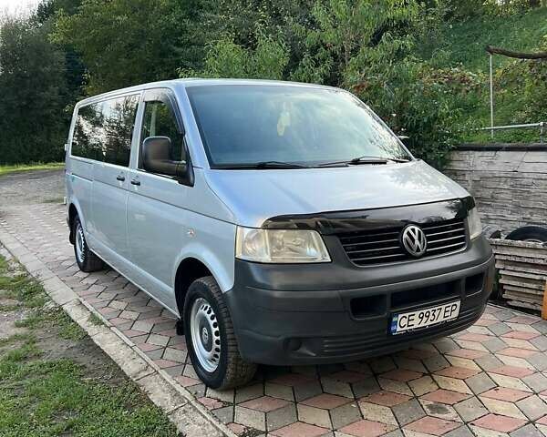 Серый Фольксваген Transporter, объемом двигателя 2.5 л и пробегом 370 тыс. км за 9500 $, фото 1 на Automoto.ua