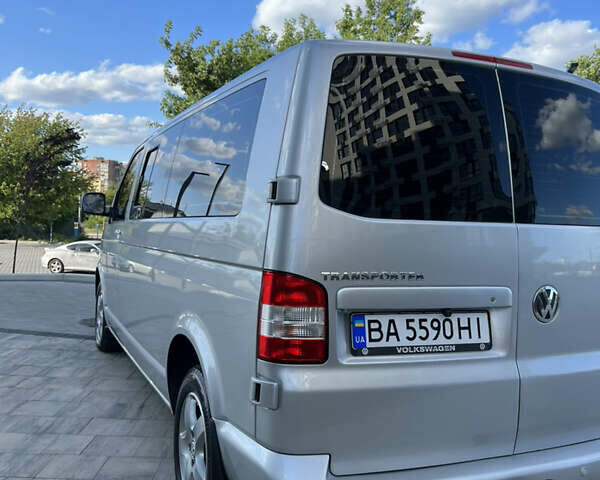 Серый Фольксваген Transporter, объемом двигателя 3.19 л и пробегом 279 тыс. км за 13799 $, фото 7 на Automoto.ua
