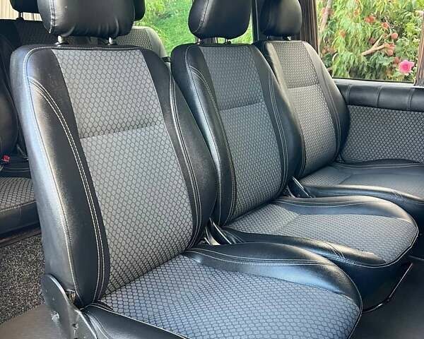 Серый Фольксваген Transporter, объемом двигателя 2.5 л и пробегом 370 тыс. км за 9500 $, фото 17 на Automoto.ua
